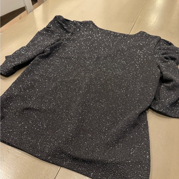 Blouse size medium - Picture 6 of 9